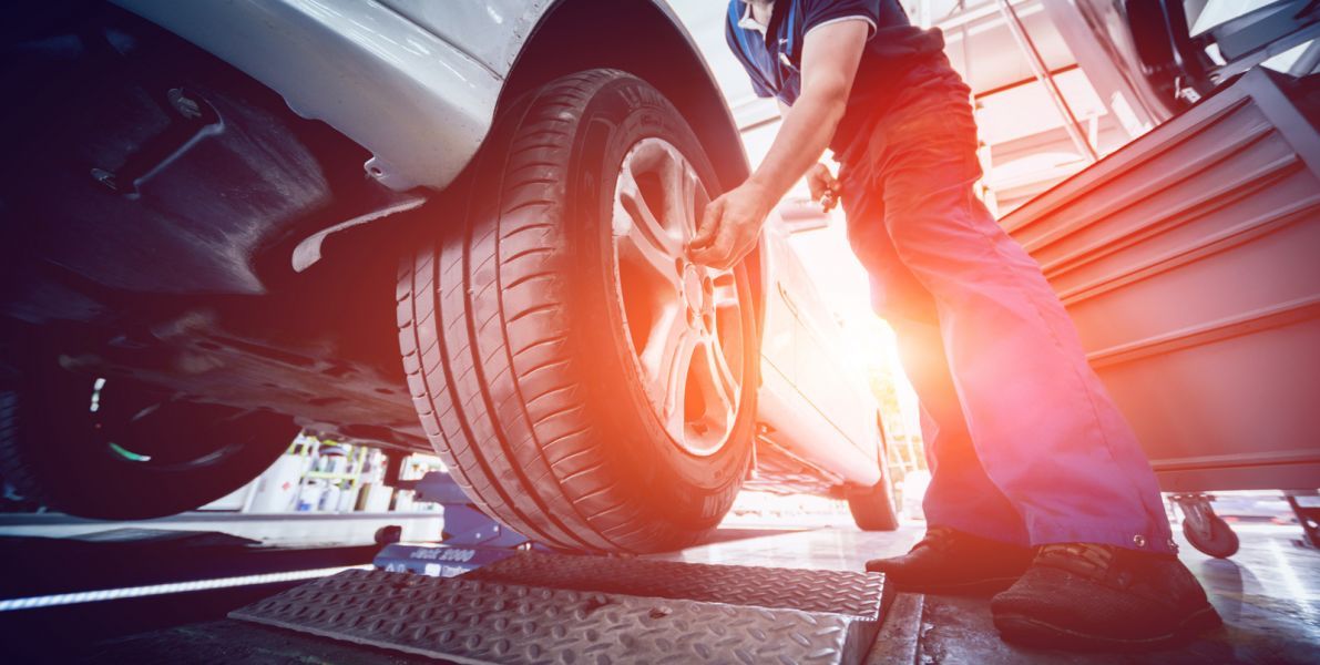Tyre change at the master workshop