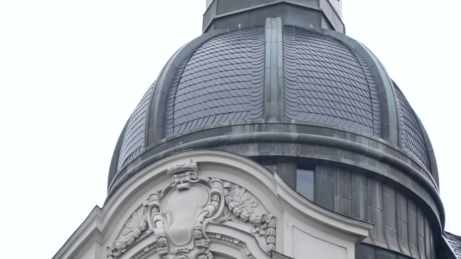 Kugelförmige Kuppel, Ku'damm 188 Berlin