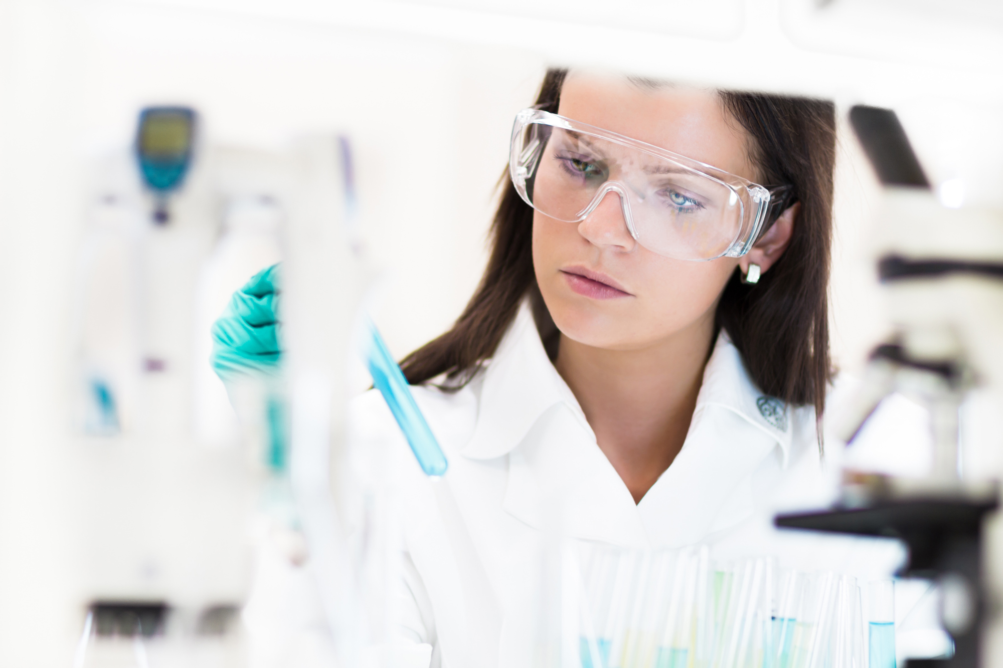 Laborchemikalien & Reagenzien