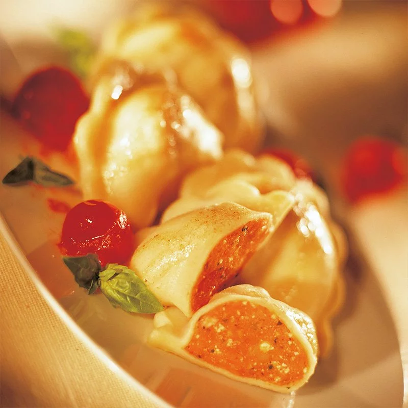 Tomaten-Mozzarellanudel (vegan)