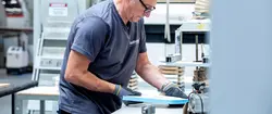 Formteil mit Bohrungen und Fräsungen