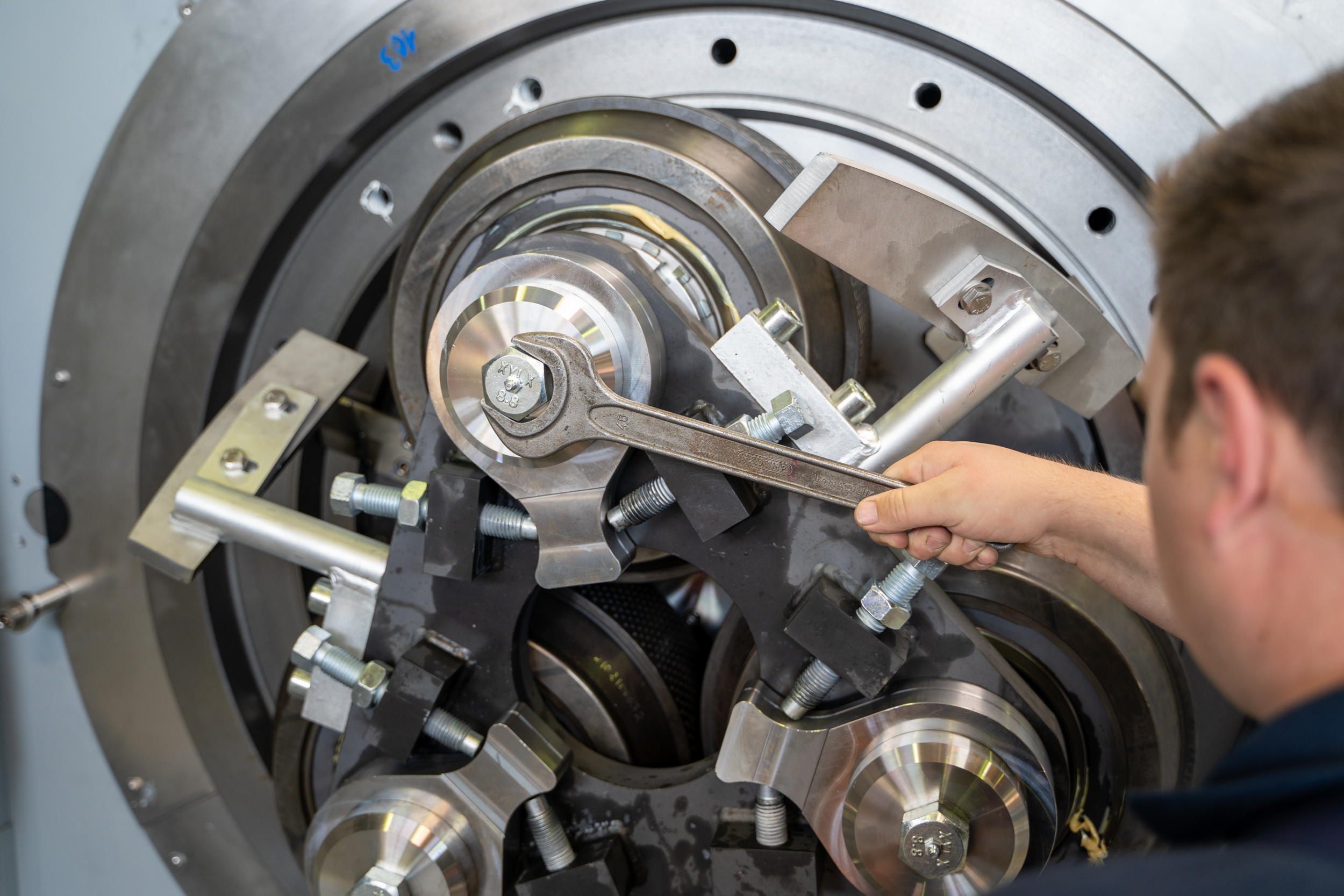 Roller assembly