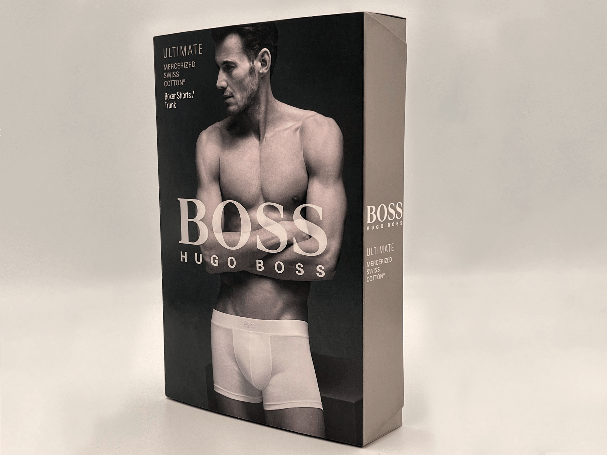 Hugo Boss Verpackung mit quickFIX®-Magnetverschluss