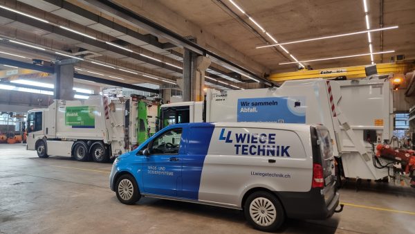 Kehrichtfahrzeug mit Wägesystem