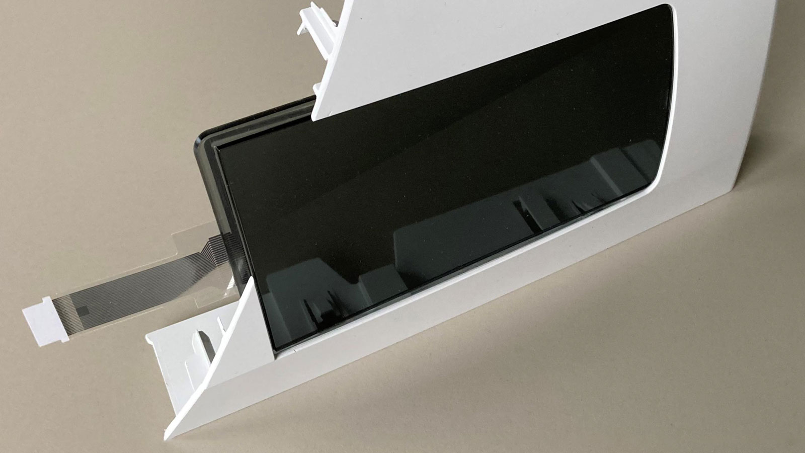Bedien- und Displayblenden mit Touch-Funktion