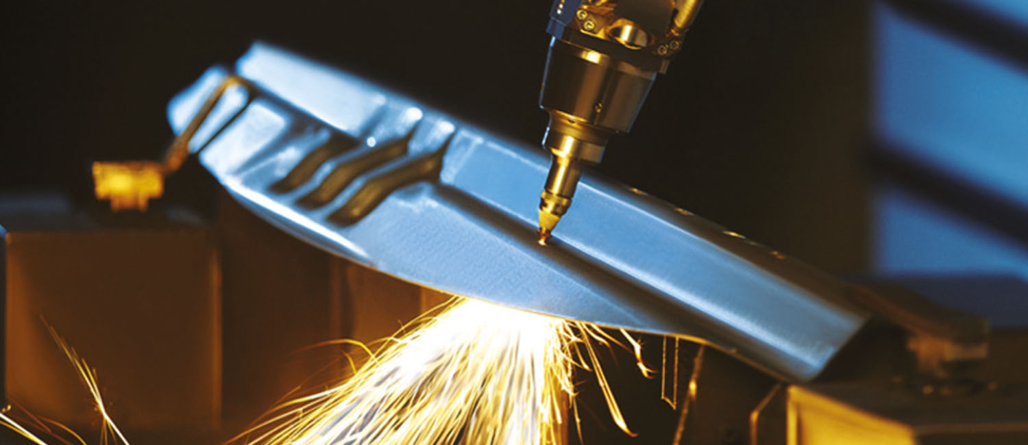 Schweißvorgang an einem Metallteil