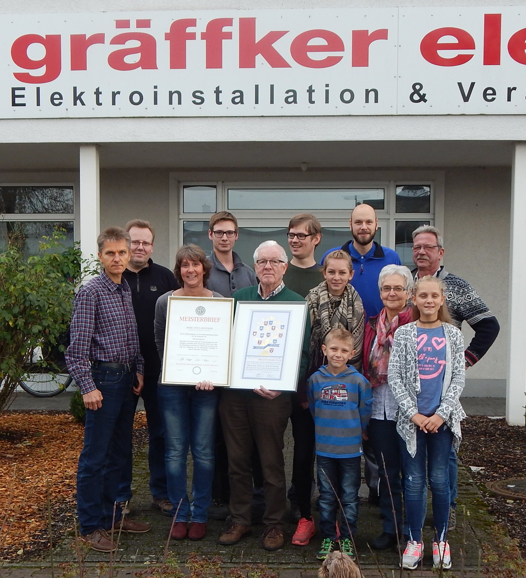 Übergabe des goldenen Meisterbriefes an Otto Gräffker