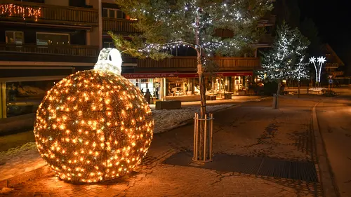 Weihnachtsbeleuchtung / Stadtbildbeleuchtung