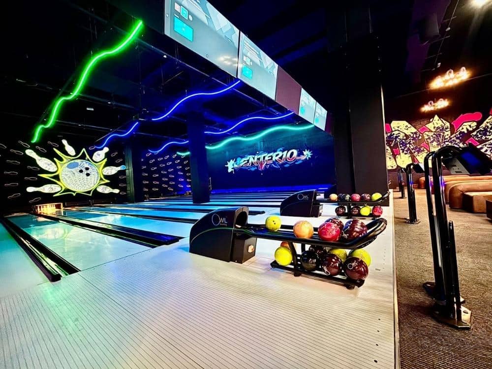 Tenpin-Bahnen bei ENTER10 Abu Dhabi