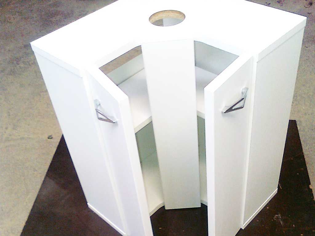 Eckschrank / Unterschrank