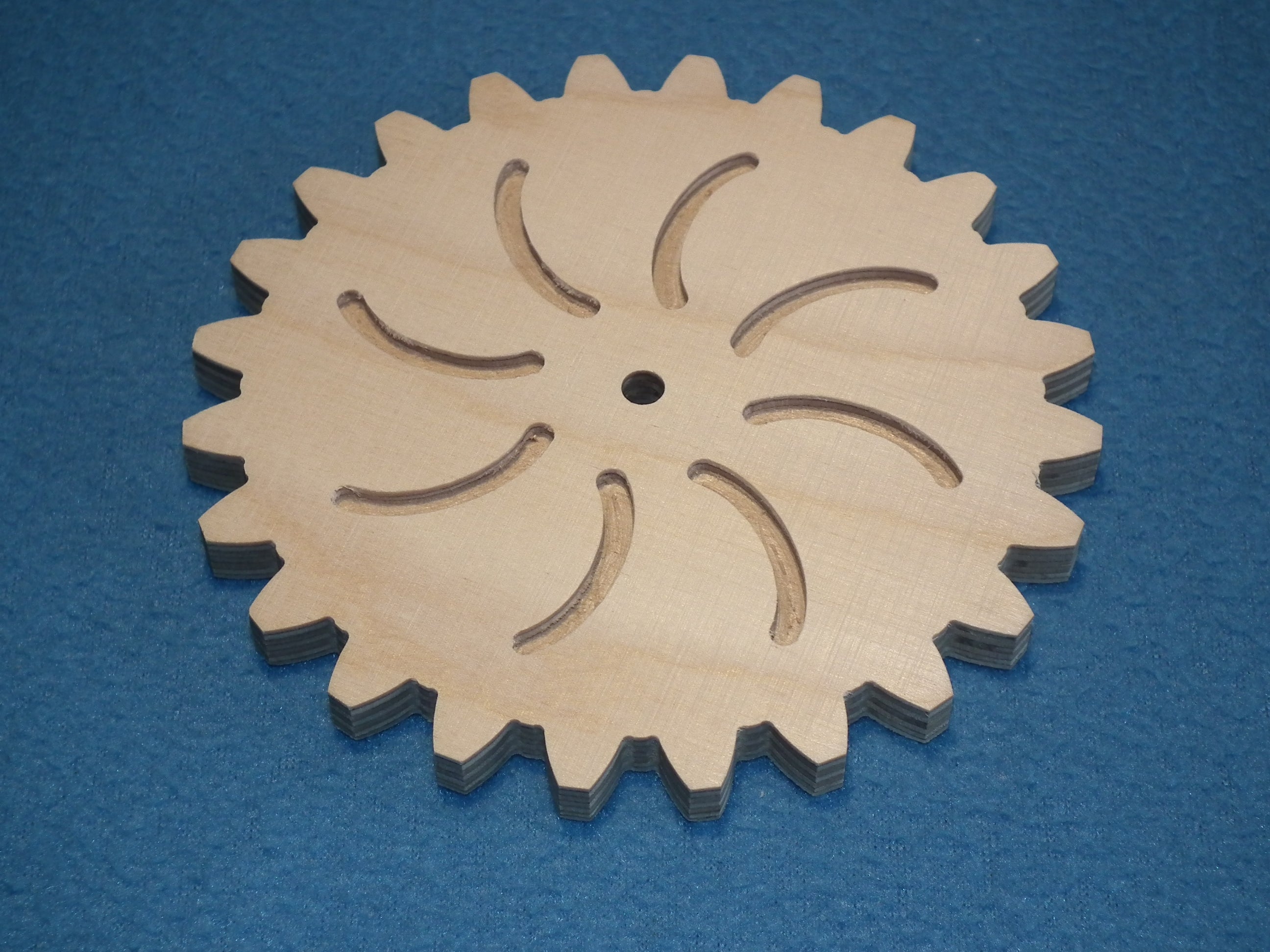 Holzzahnrad 24 Zähne, Durchmesser 12,8 cm