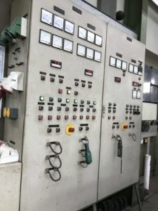 Elektrische Prüfung im Werk