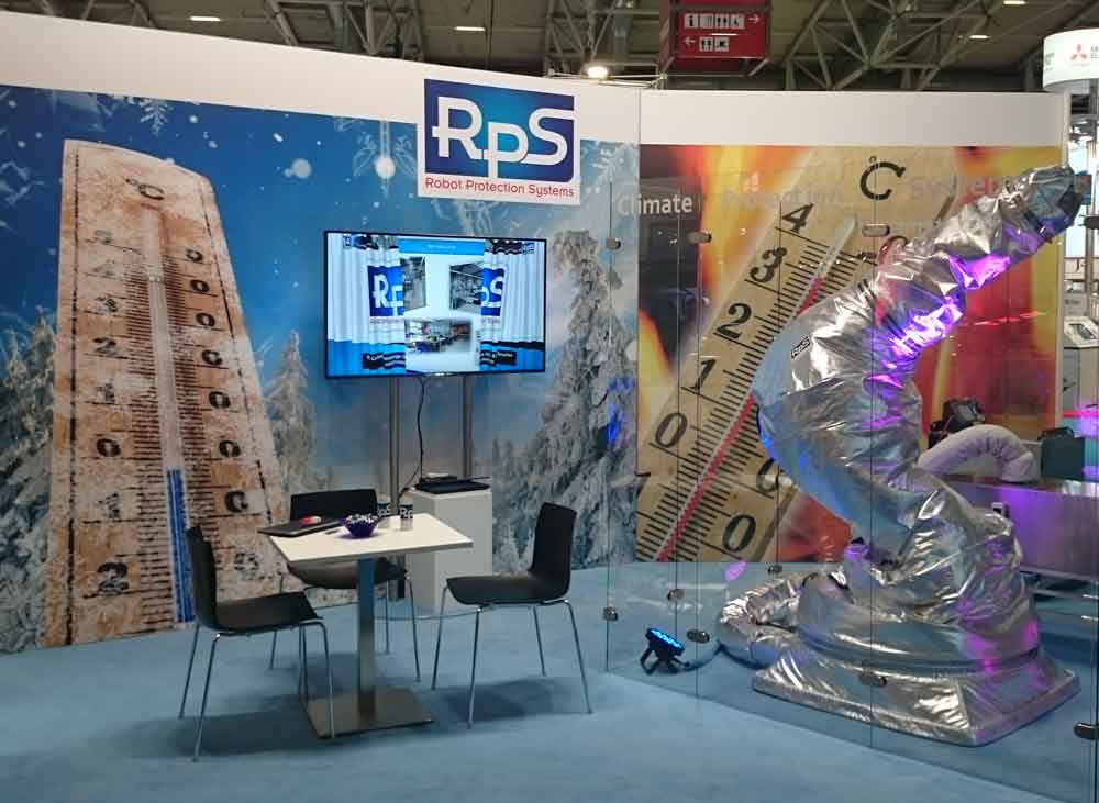 Climate protection and heat protection cover
