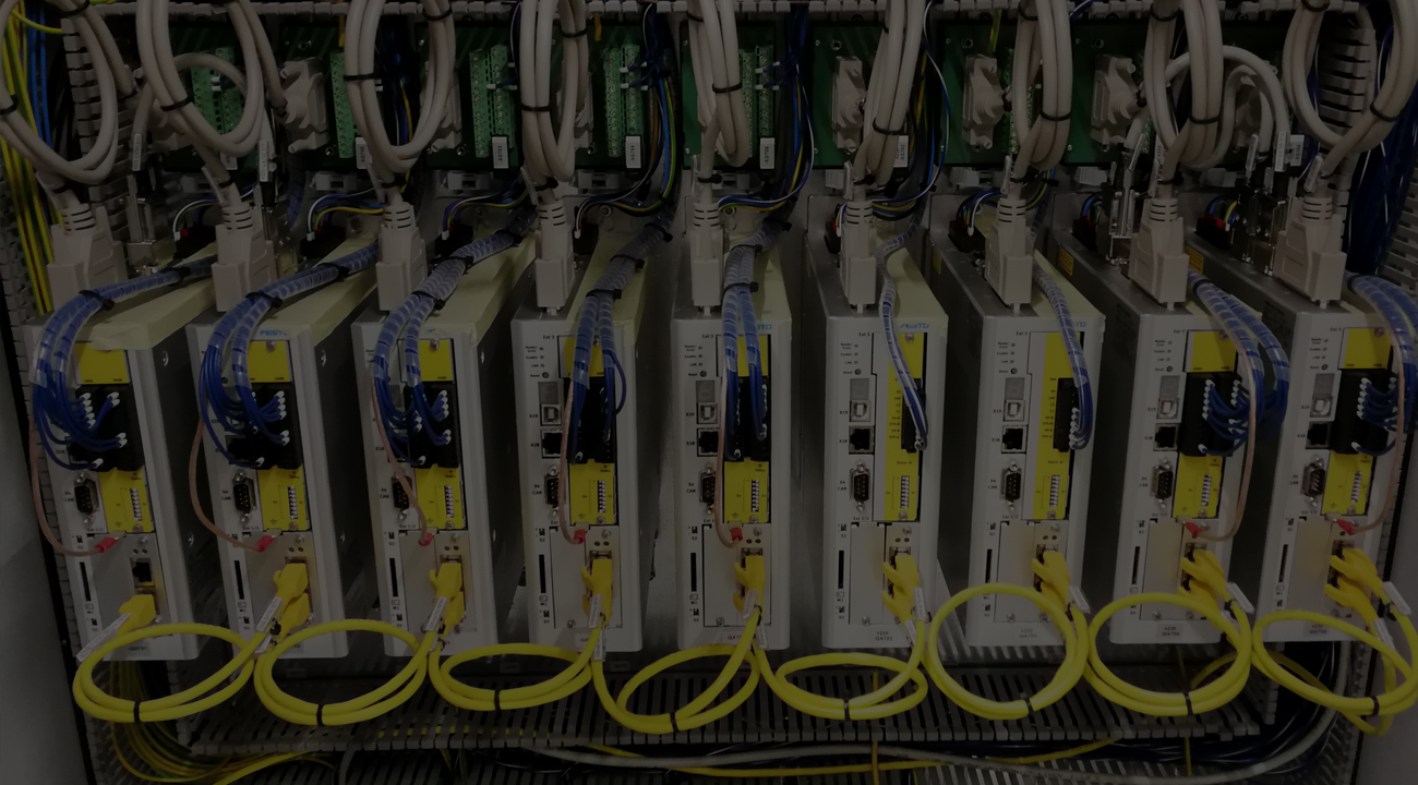 Elektromontagearbeiten im In- und Ausland
