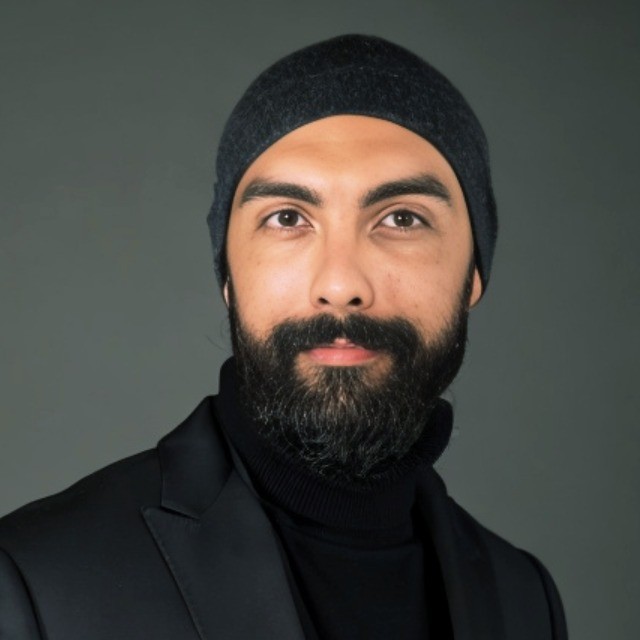 Chandandeep Singh, Inhaber und Kursleiter