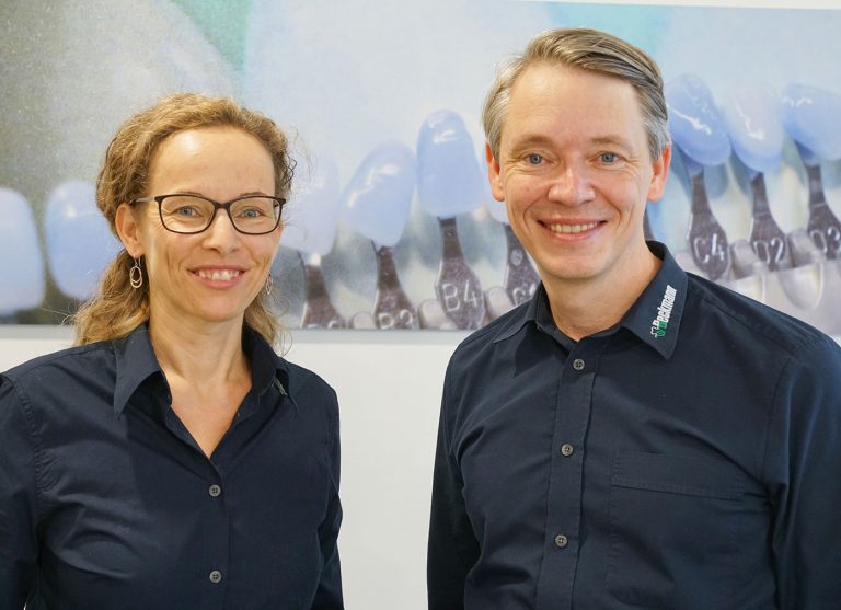 Zusammenschluss Dental-Technik Beckmann und Zahnlabor emkaDent