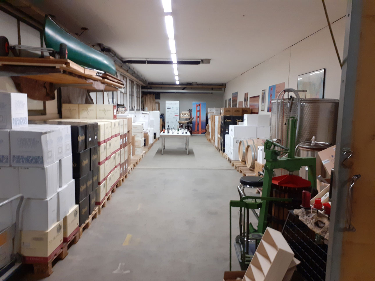 Warehouse Tasting im Lager Zug