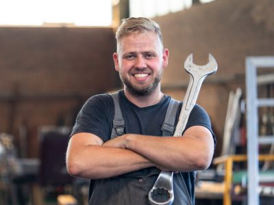 Team im Werkstattbereich