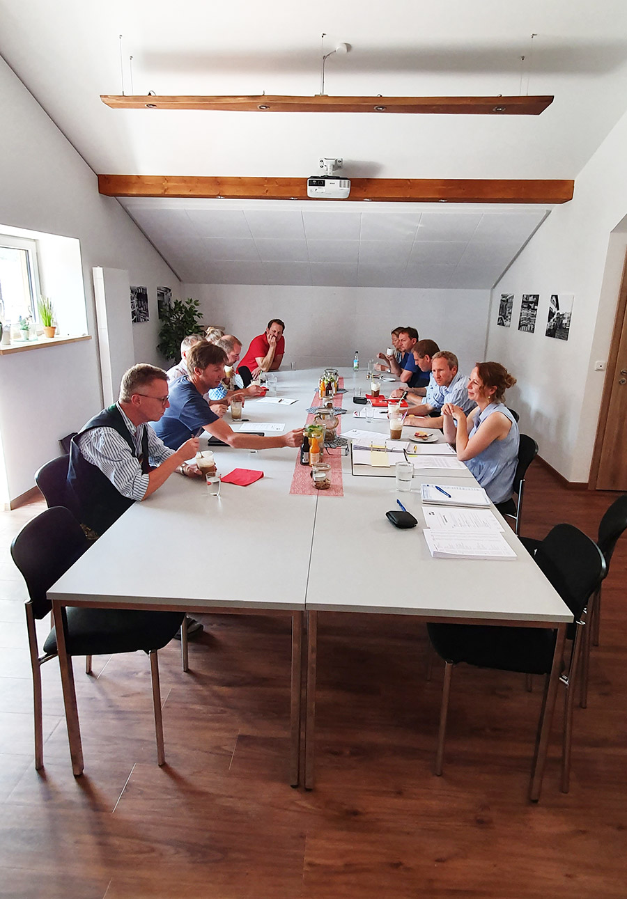 Besprechung