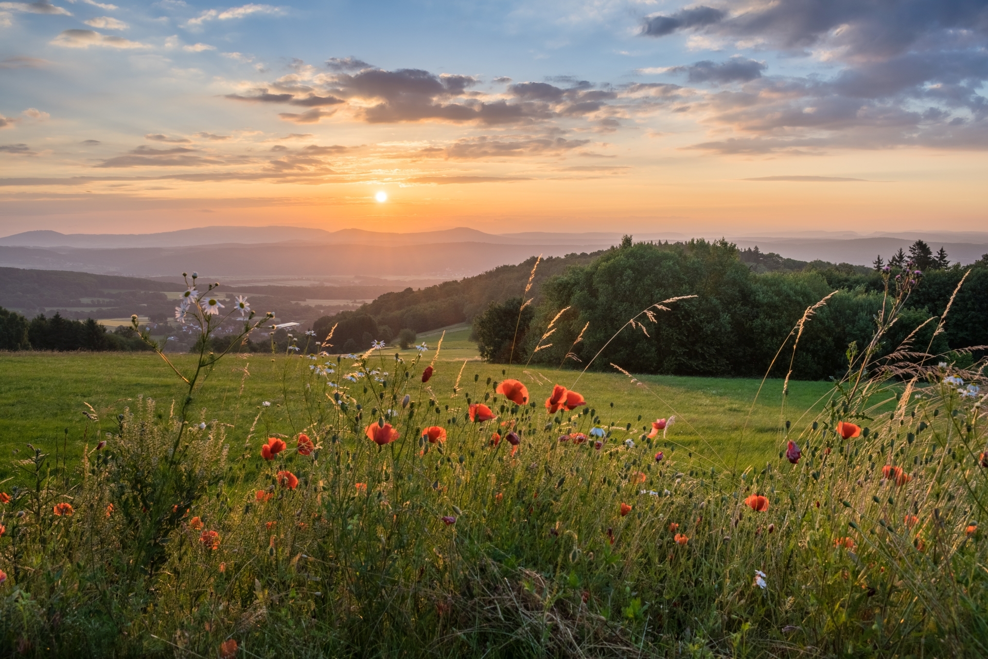 Sonnenaufgang in der Rhön – Einsatzgebiet Osthessen