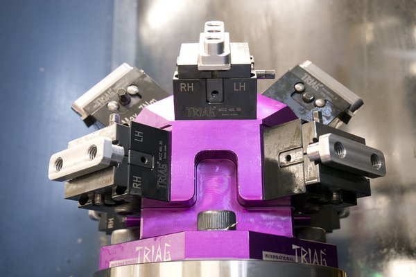Zentrierspanner triCENTRO auf Matsuura 5-Achs-Maschine