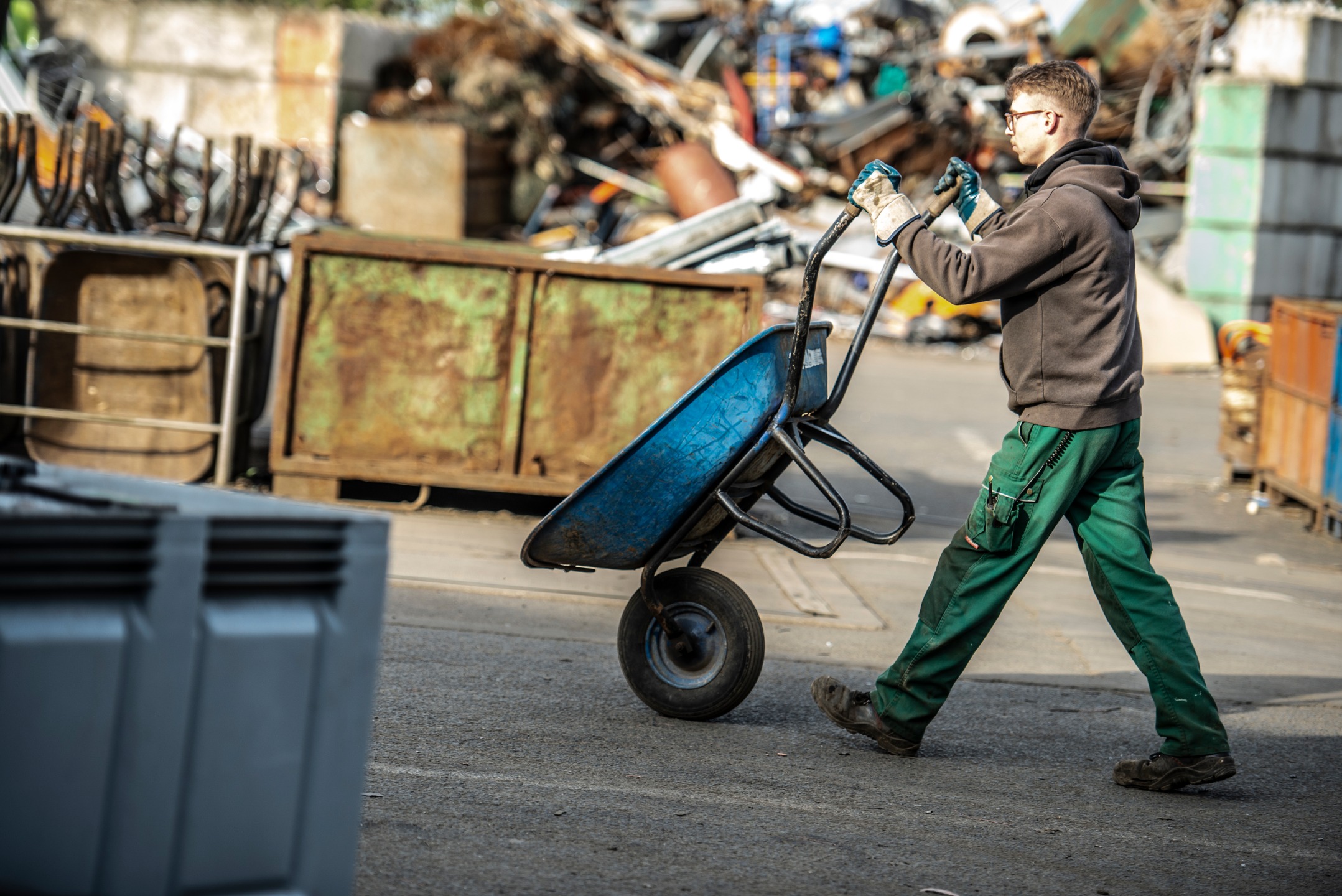 Leistungen: Container, Logistik und Recycling
