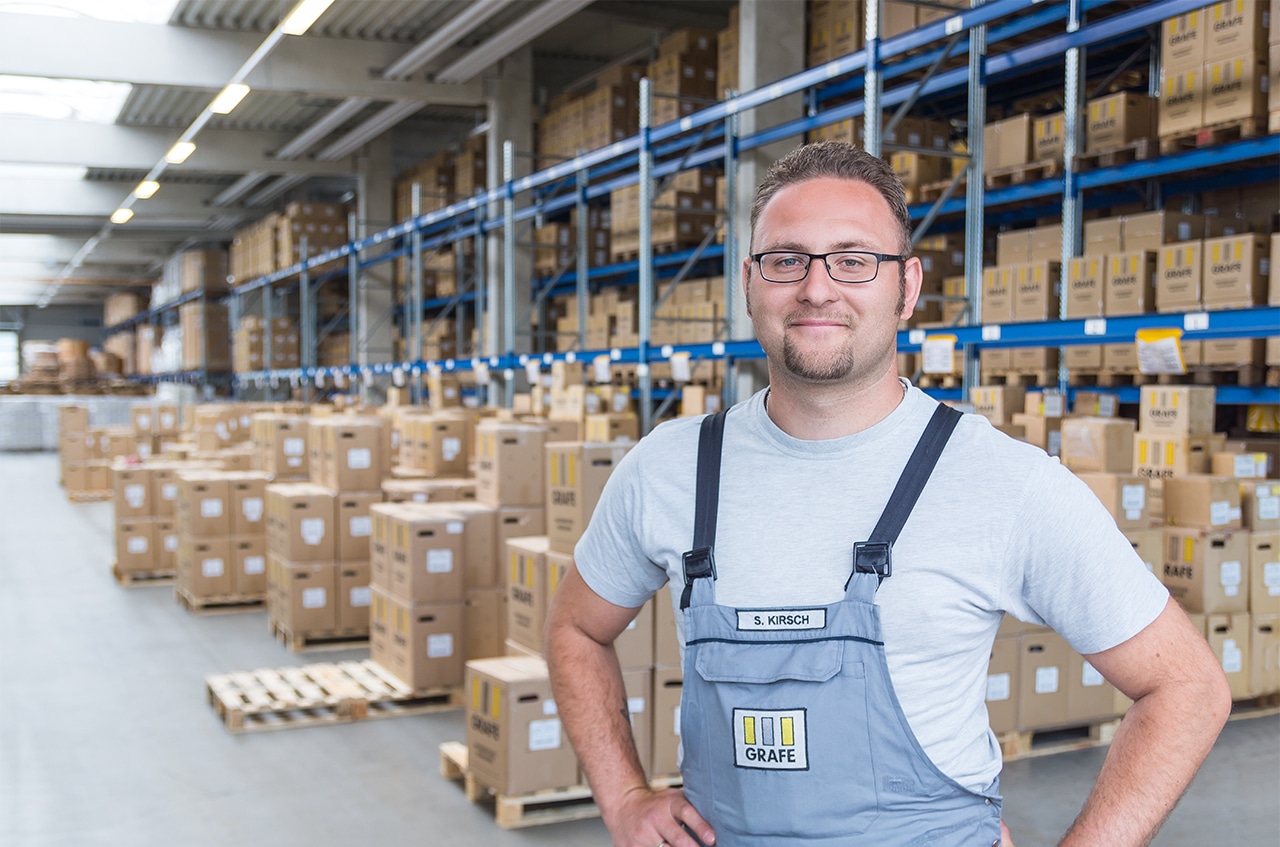 GRAFE Team in Lager und Produktion
