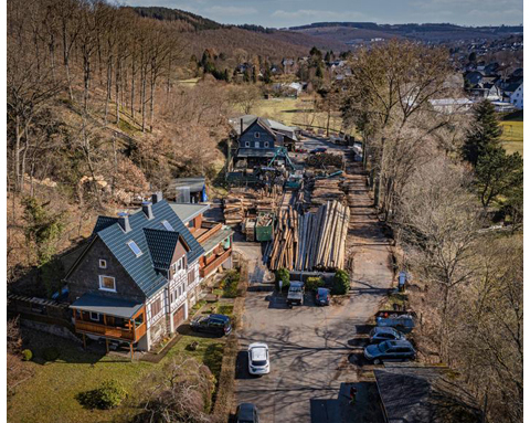 Luftaufnahme der Zufahrt an der Gilsbacher Straße