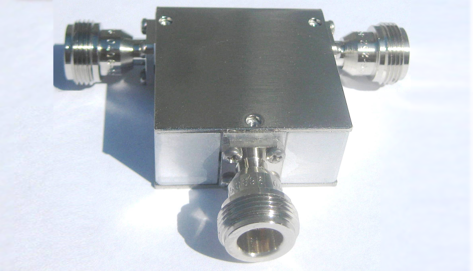 Coaxial Circulators & Isolators (Ditom Microwave)