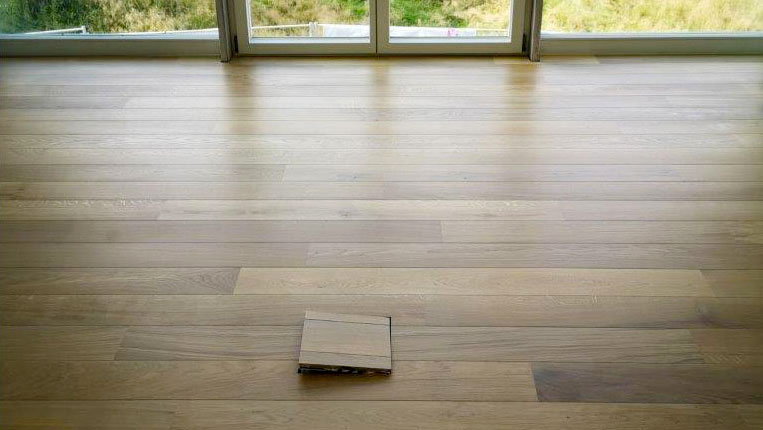 Holzbodenverlegung (Parkett, Landhausdielen)
