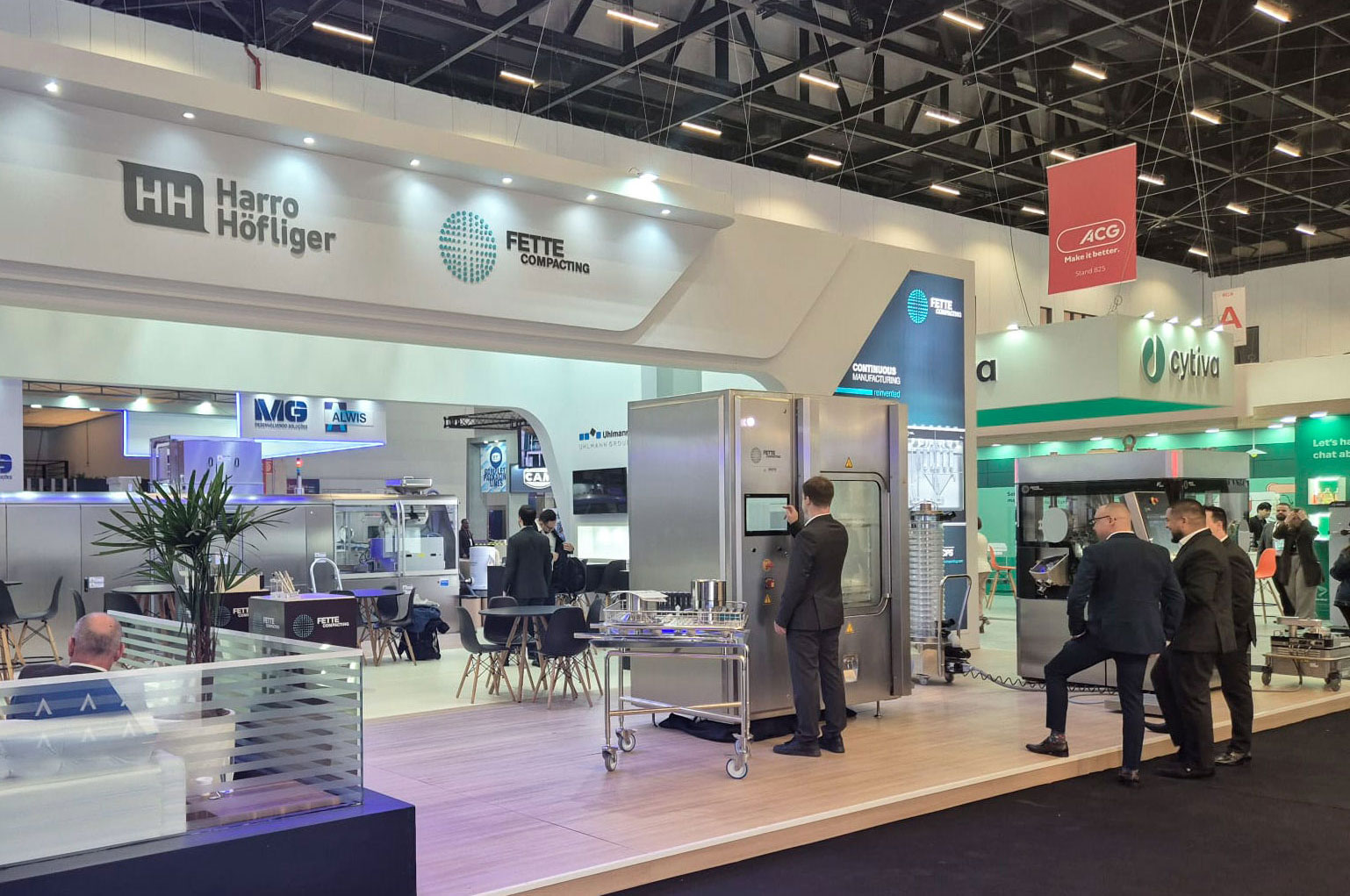 ARUNA und Fette Compacting an der FCE Pharma São Paulo