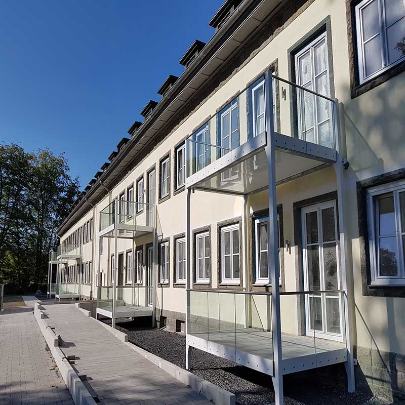 Glasbrüstung
