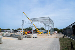 Montage der Hallenkonstruktion am Standort Seevetal