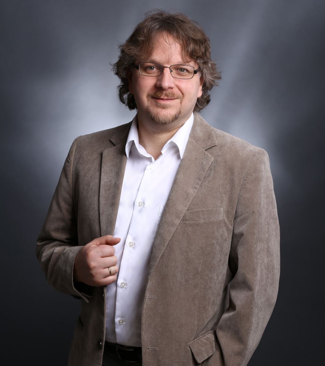 Mark Burmeister, Inhaber