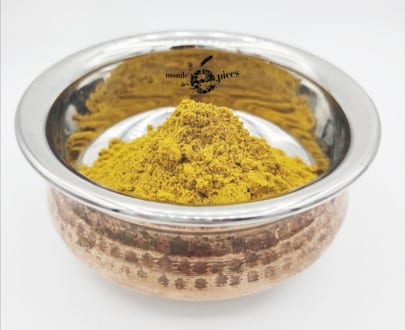 Curry Lalbagh, medium
