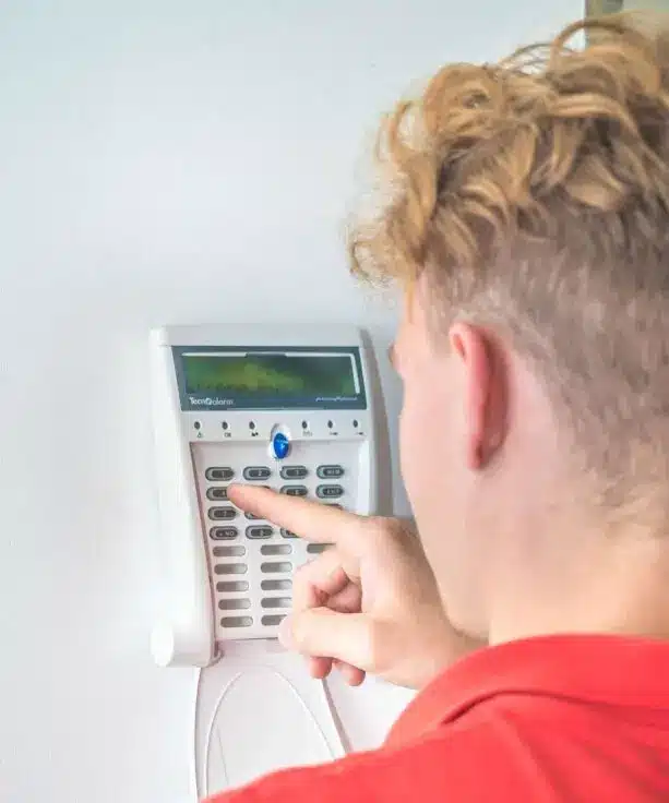 Alarm- und Zutrittssysteme