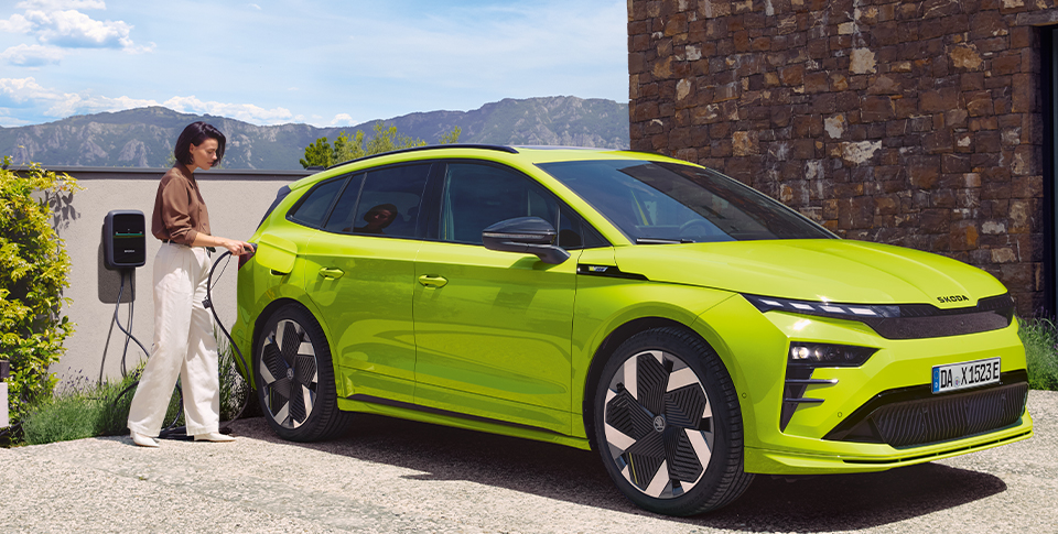 Škoda Enyaq Coupé RS an der Ladestation