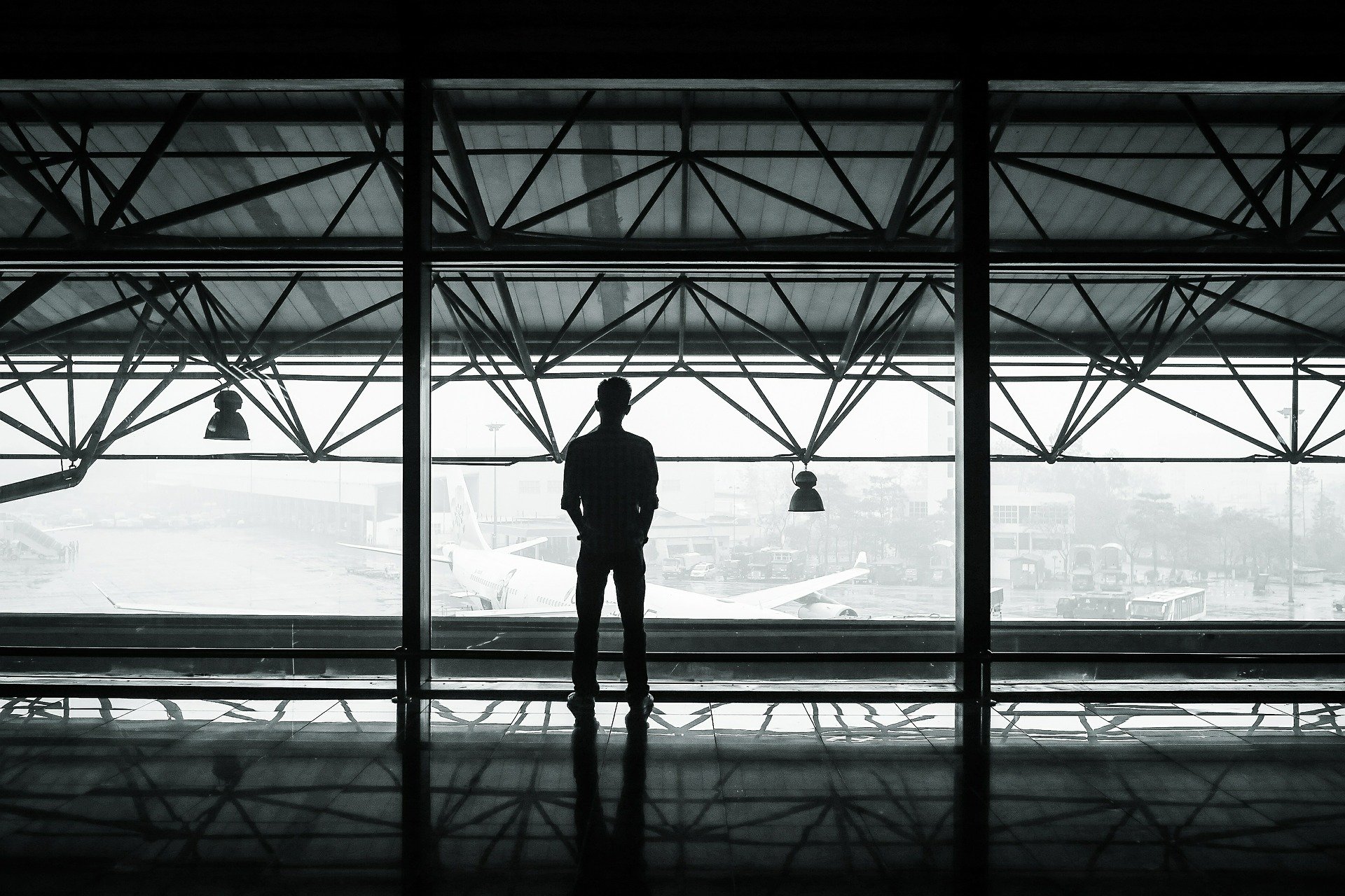 Aviation Executives Logo
