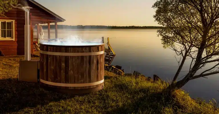Holzspa am See