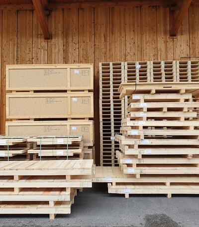 Holzverpackung (Kisten, Container, Paletten)