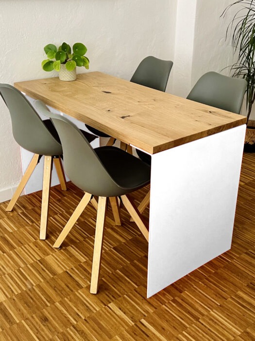 Tisch ACERO aus Massivholz und Stahl