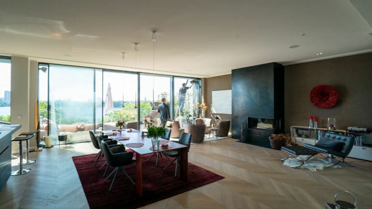 High-tech penthouse with home cinema, multiroom audio & smart home