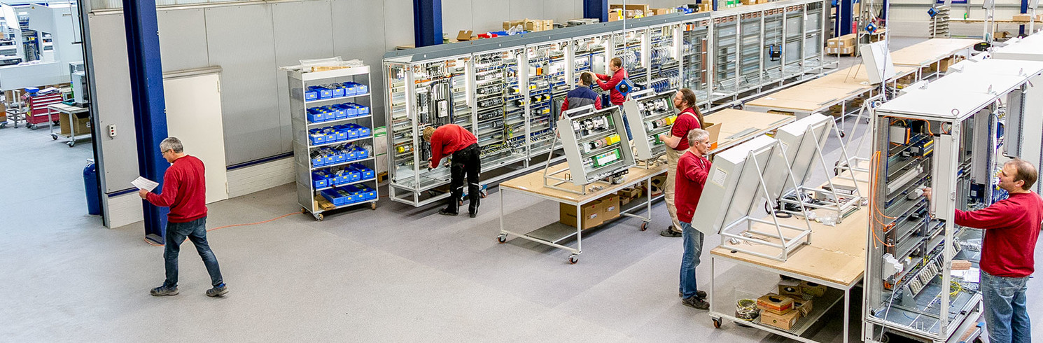Schaltschränke und Schaltanlagen