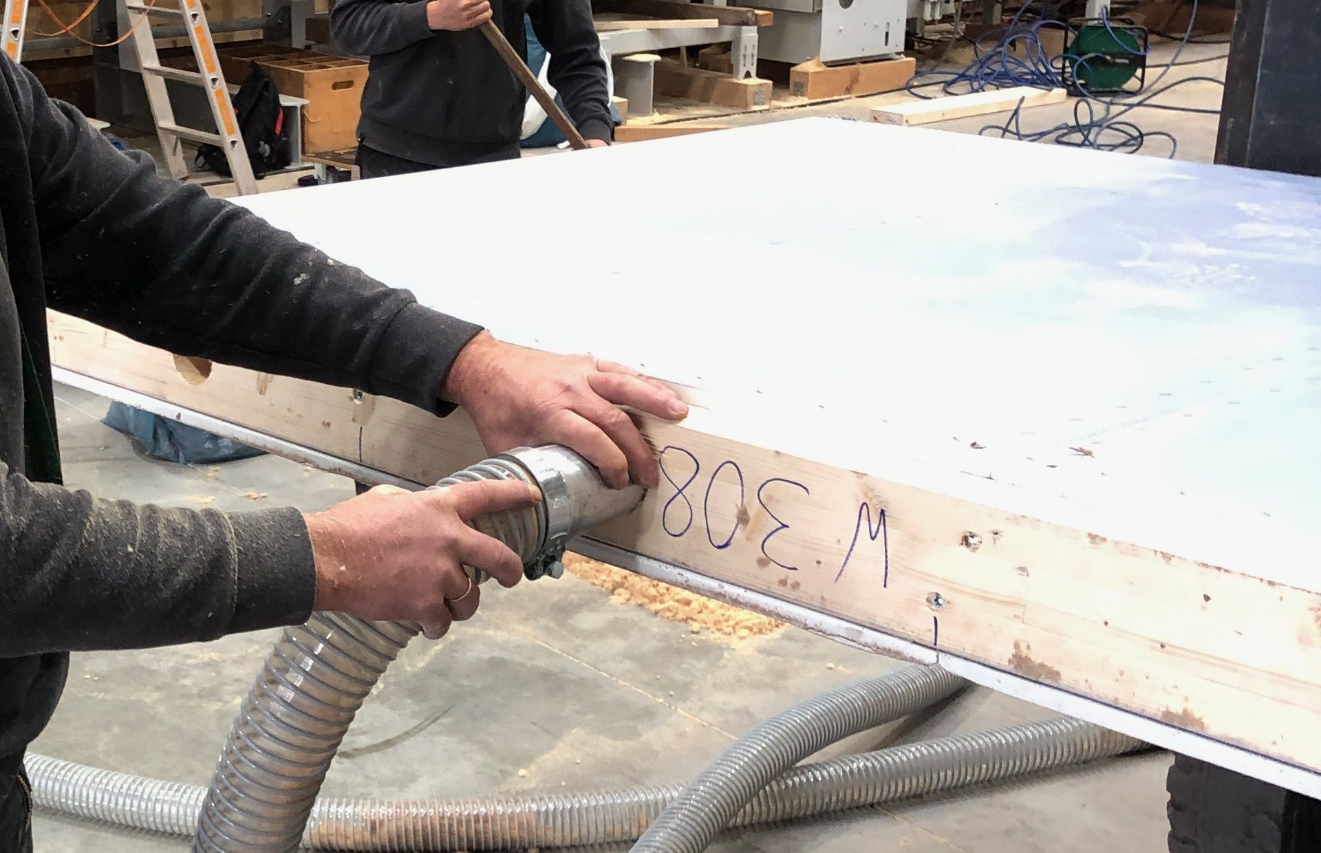 Einblasdämmung mit Holzweichfaser