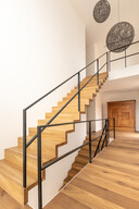Faltwerktreppe mit Stahlgeländer