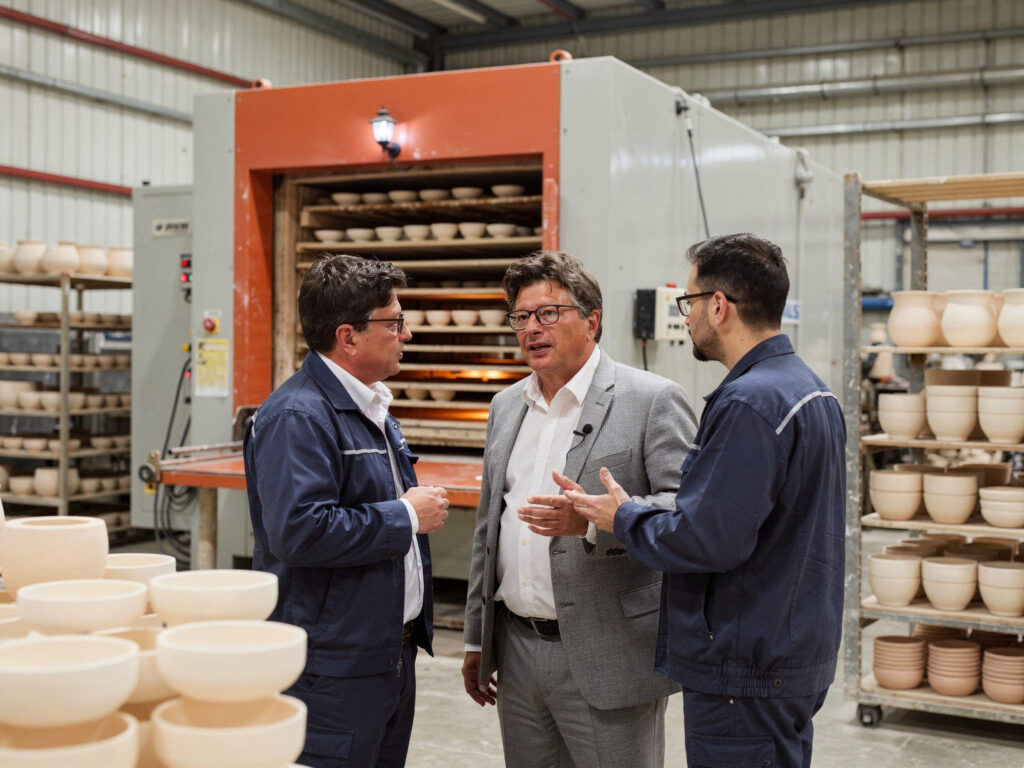 Projektarbeit in der Keramikproduktion