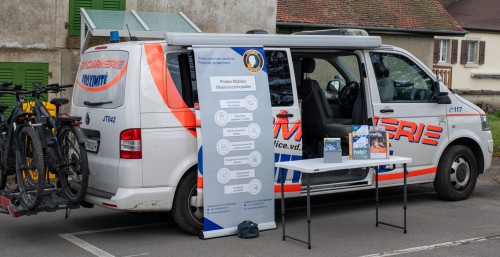 Mobilpost der Gendarmerie in Etoy