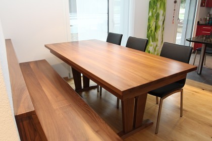 Wunschtisch aus Massivholz