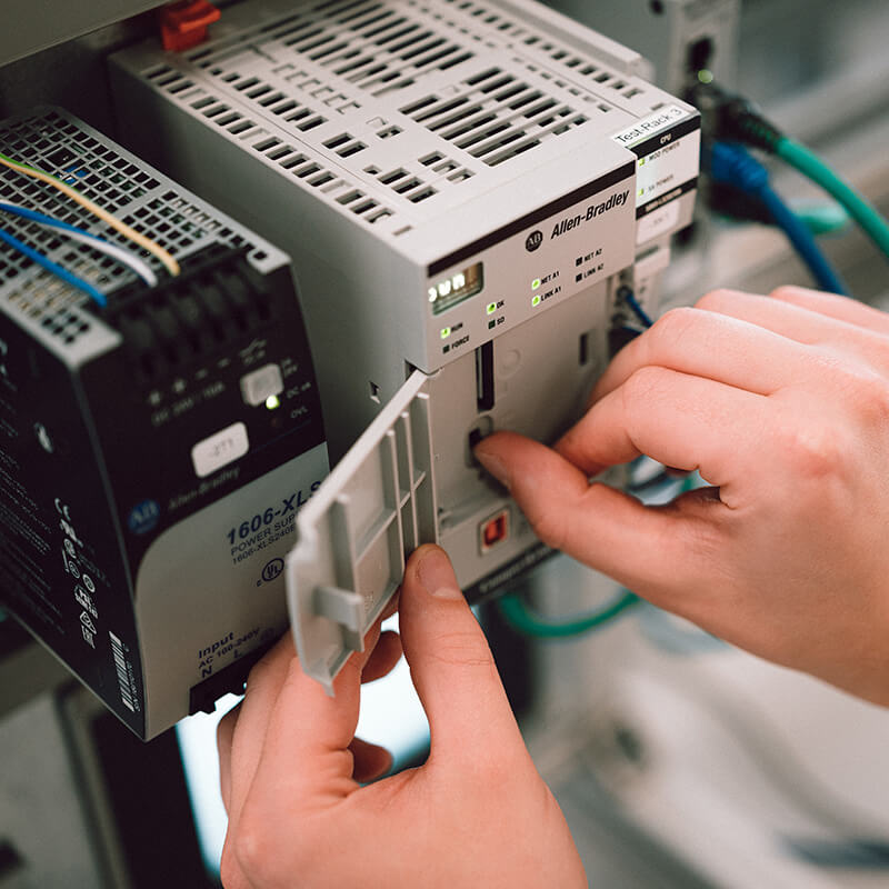 Produktberatung und Distribution von Steuerungstechnologie