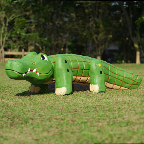 Kleines Krokodil – Skulptur